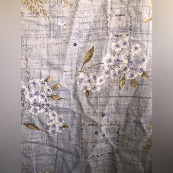 Vintage Women's Tapestry Petite Blue Button-Up Blouse w/White Flower Print - Picture 4 of 5